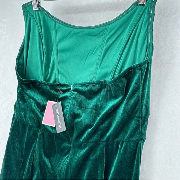 Pretty Little Thing Plus Green Velvet Boned Bandeau Maxi Dress Sz 22 NWT - Picture 6 of 8